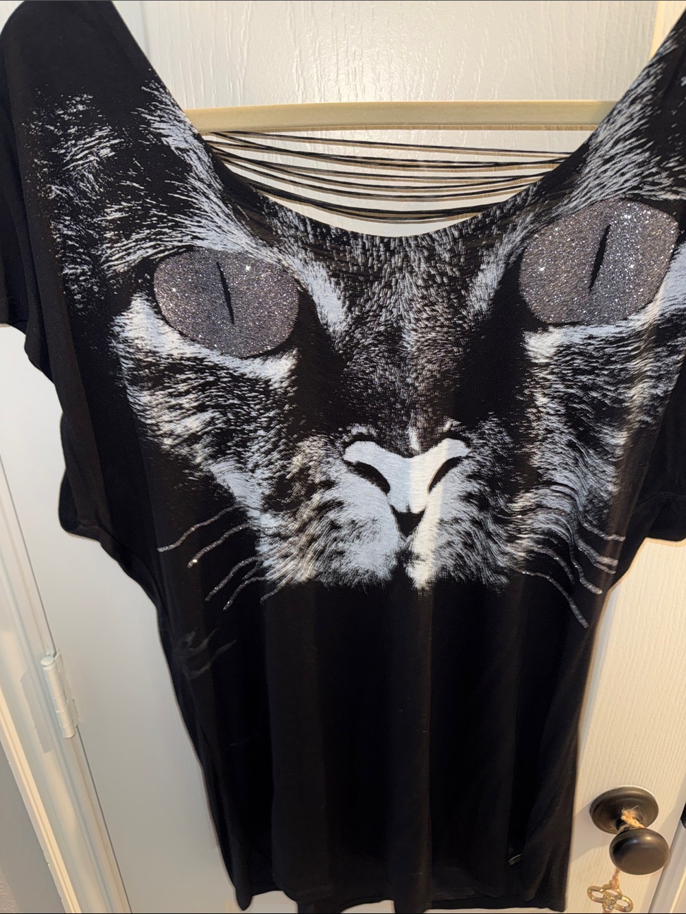 Rock & Republic Black Tee with White Cat Face and Glitter Eyes